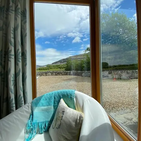 Burren Mountain Views Luxury Lägenhet